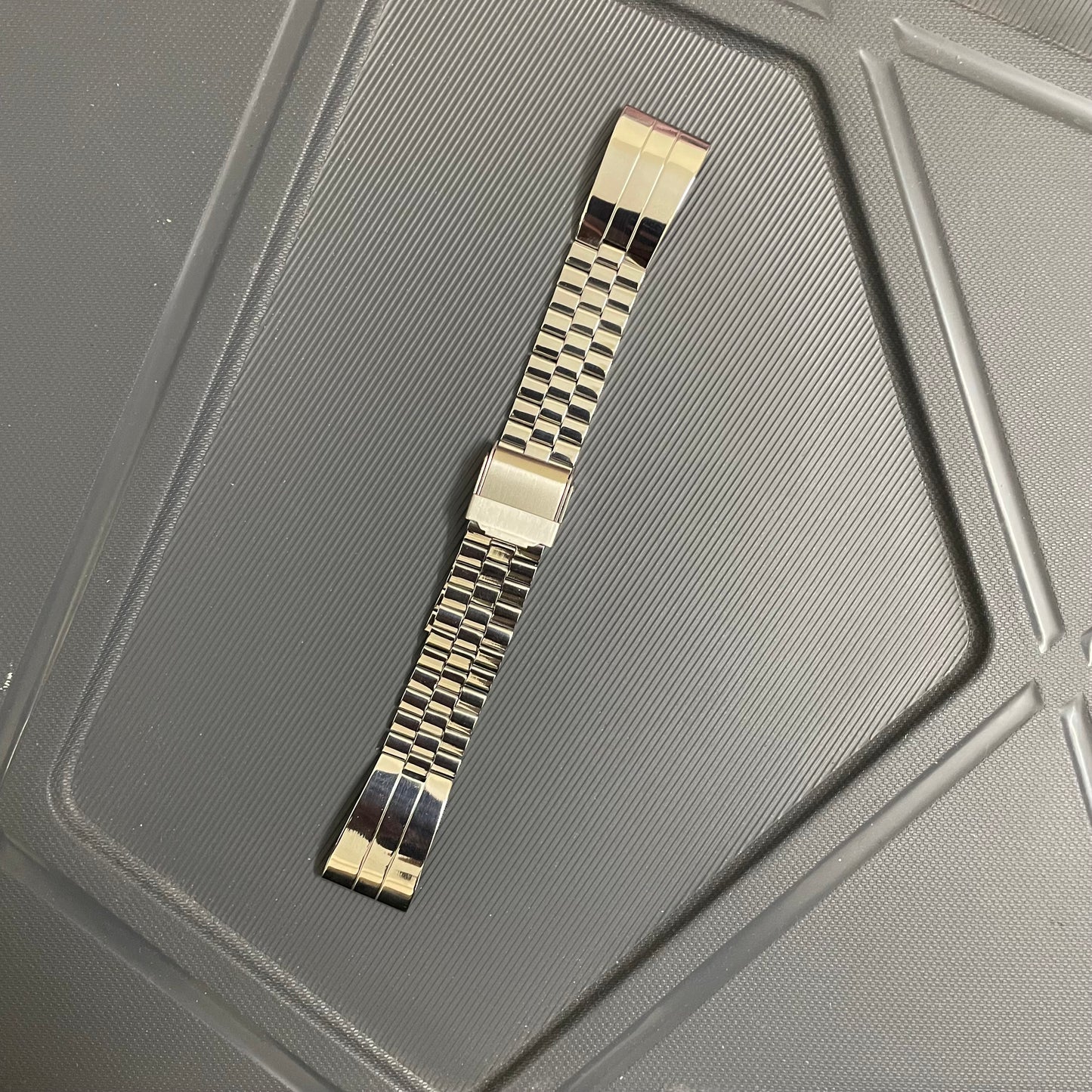 18mm 2-Piece Stainless Steel Watch Bracelet