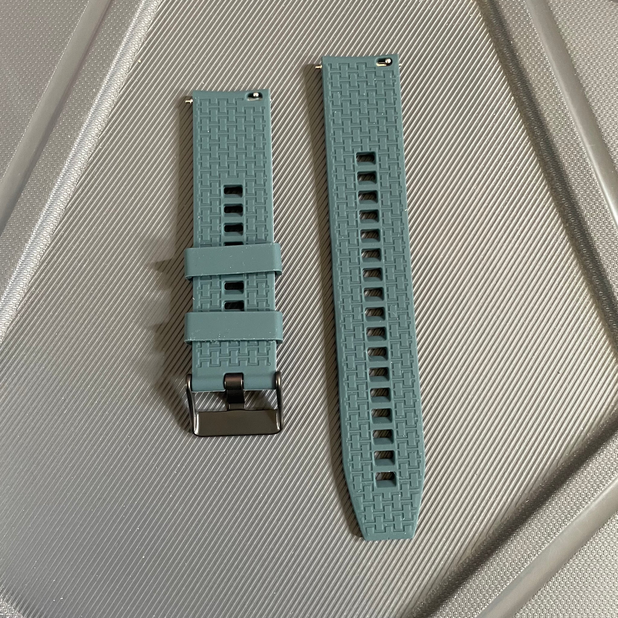 20mm Solid Color Silicone Strap with Quick Release Pins