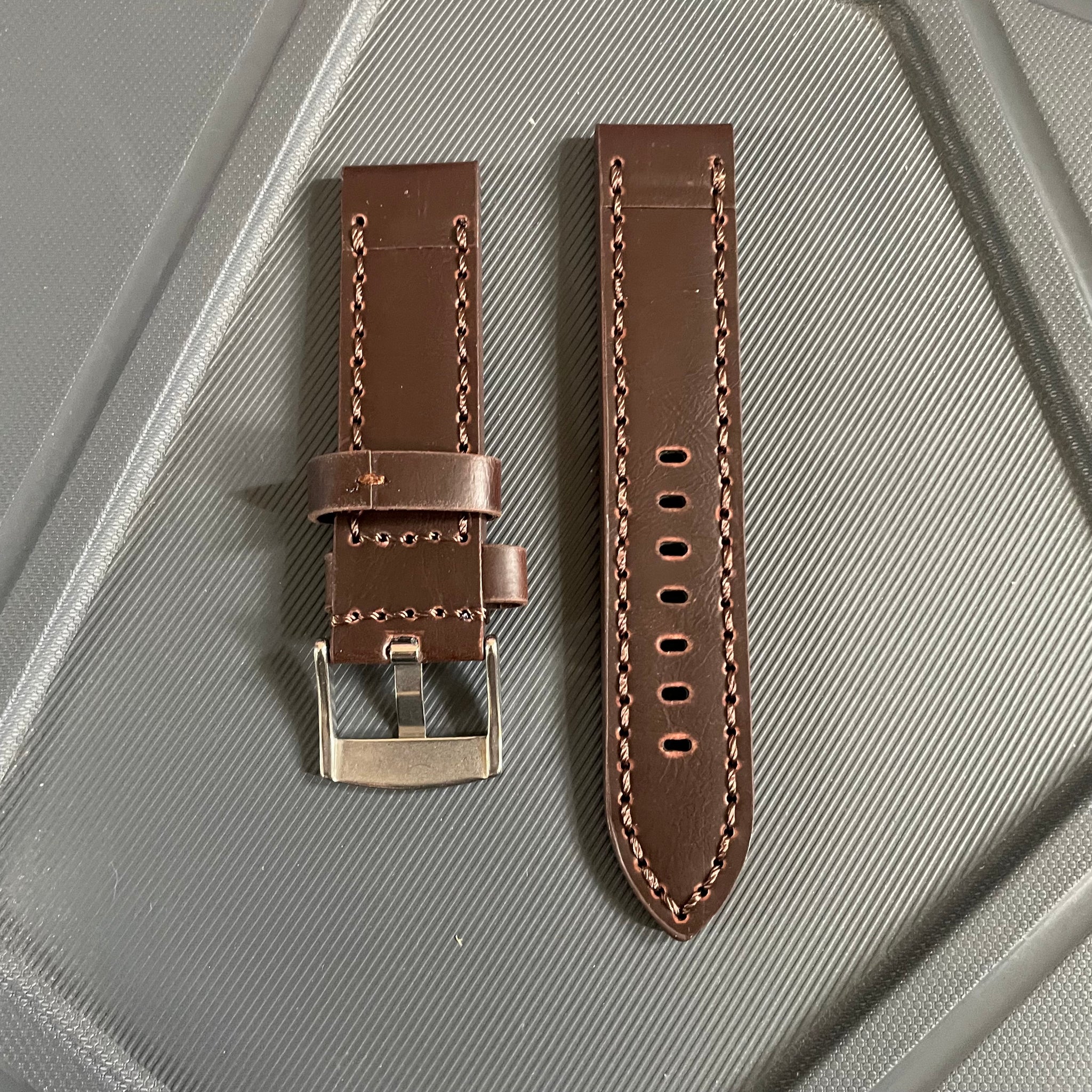 22mm Full Stitch Thick Leather Strap – Rugged Elegance