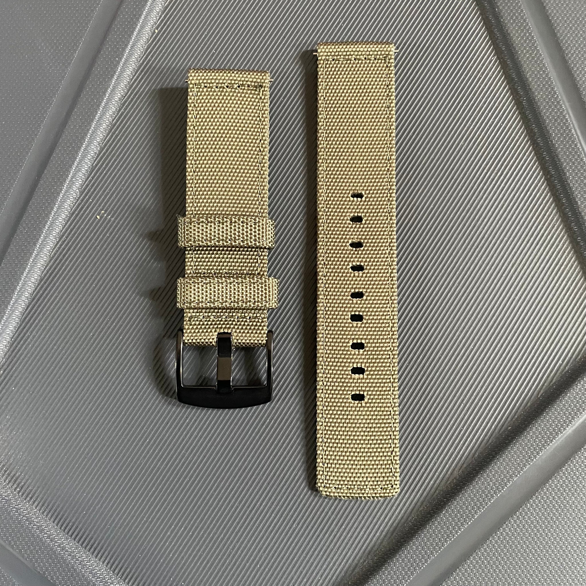 20mm / 22mm 2-Piece Nylon Strap – Solid Colors with Quick Release